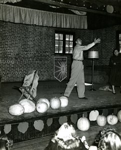 Image description is not available for 1947.029